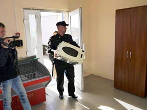 Добровольная реализаций арестованного имущества стоимостью более 30 000 рублей